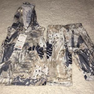 2for15 NWT 2pc hooded shirt & pants set